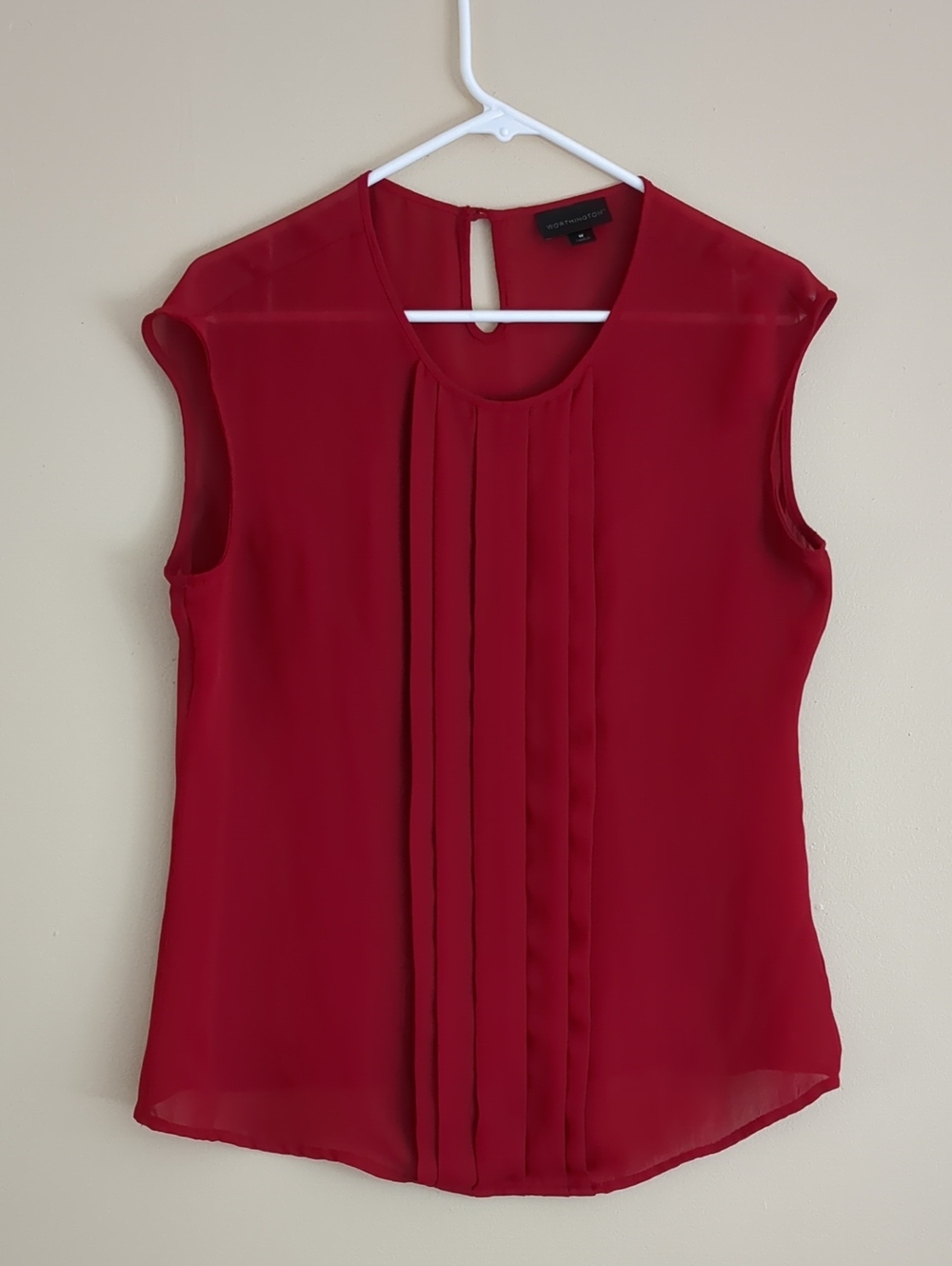 Medium Worthington Red Pleated Semisheer Top